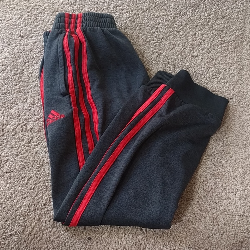 Bous Adidas jogger pants